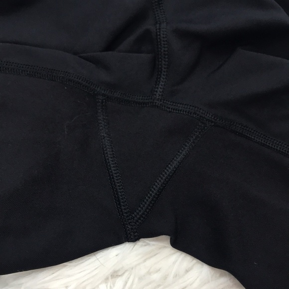 Lululemon Fast As Light Crop Black - Picture 4 of 7
